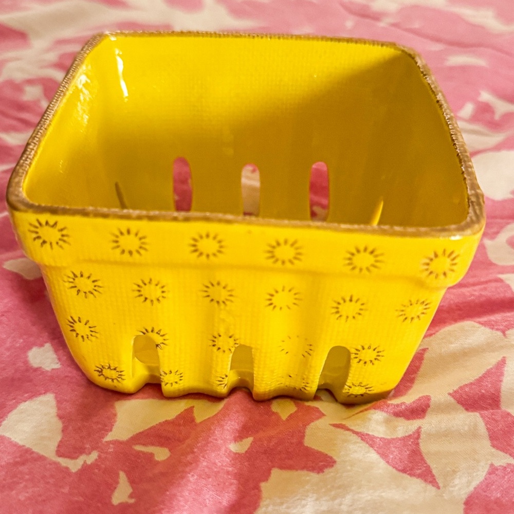 Urban Outfitters Sunshine Colander Dish